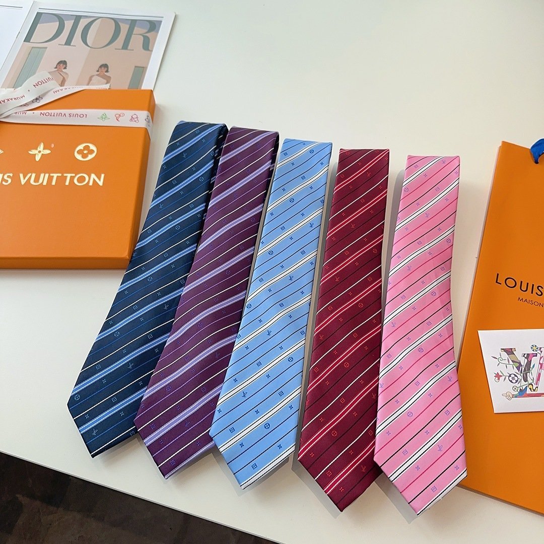 Louis Vuitton Dark Blue Silk Tie with Monogram Stripe Detail - 图片 7
