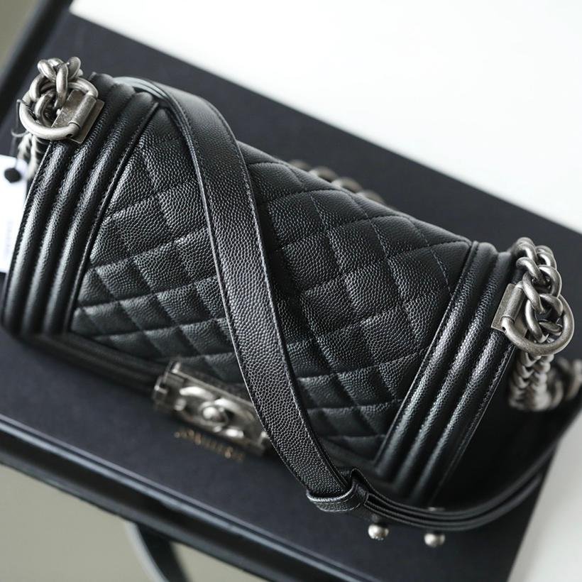 Upgraded Mini Boy Chanel Bag in Black Caviar Calfskin with Ruthenium Hardware – 20CM - 图片 3