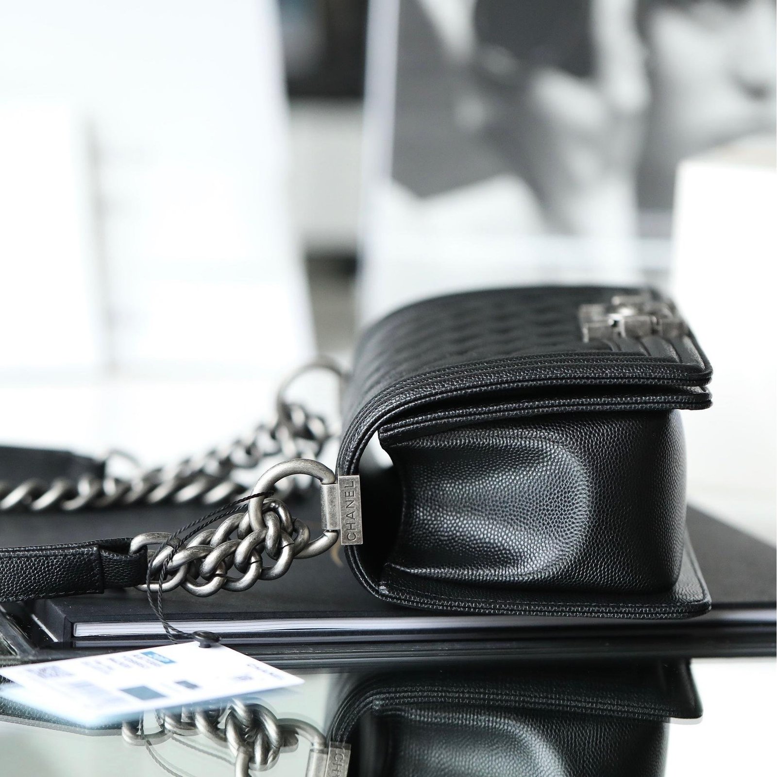 Upgraded Mini Boy Chanel Bag in Black Caviar Calfskin with Ruthenium Hardware – 20CM - 图片 4