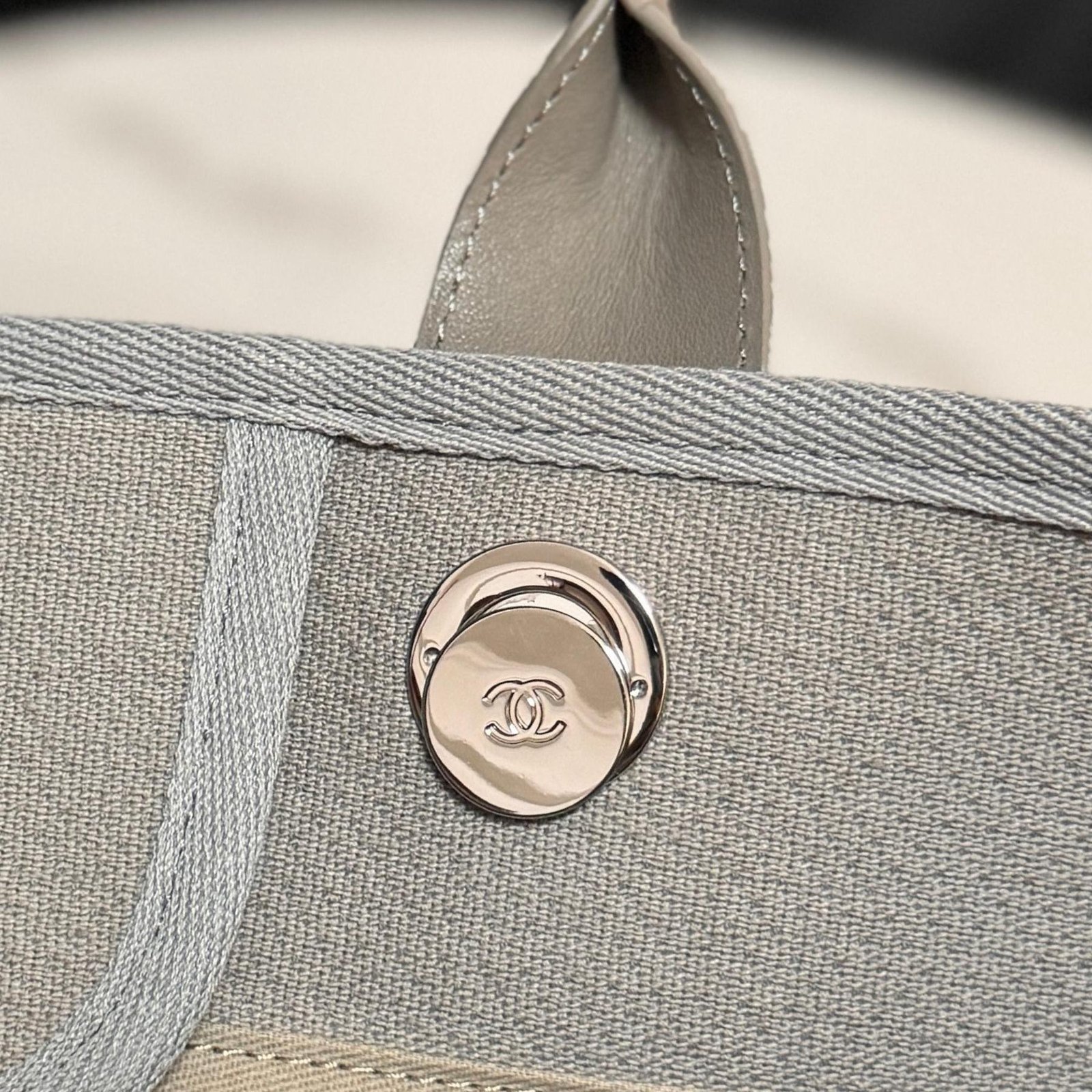 Deauville Tote Collection Light Grey Canvas Combination 38CM - 图片 4