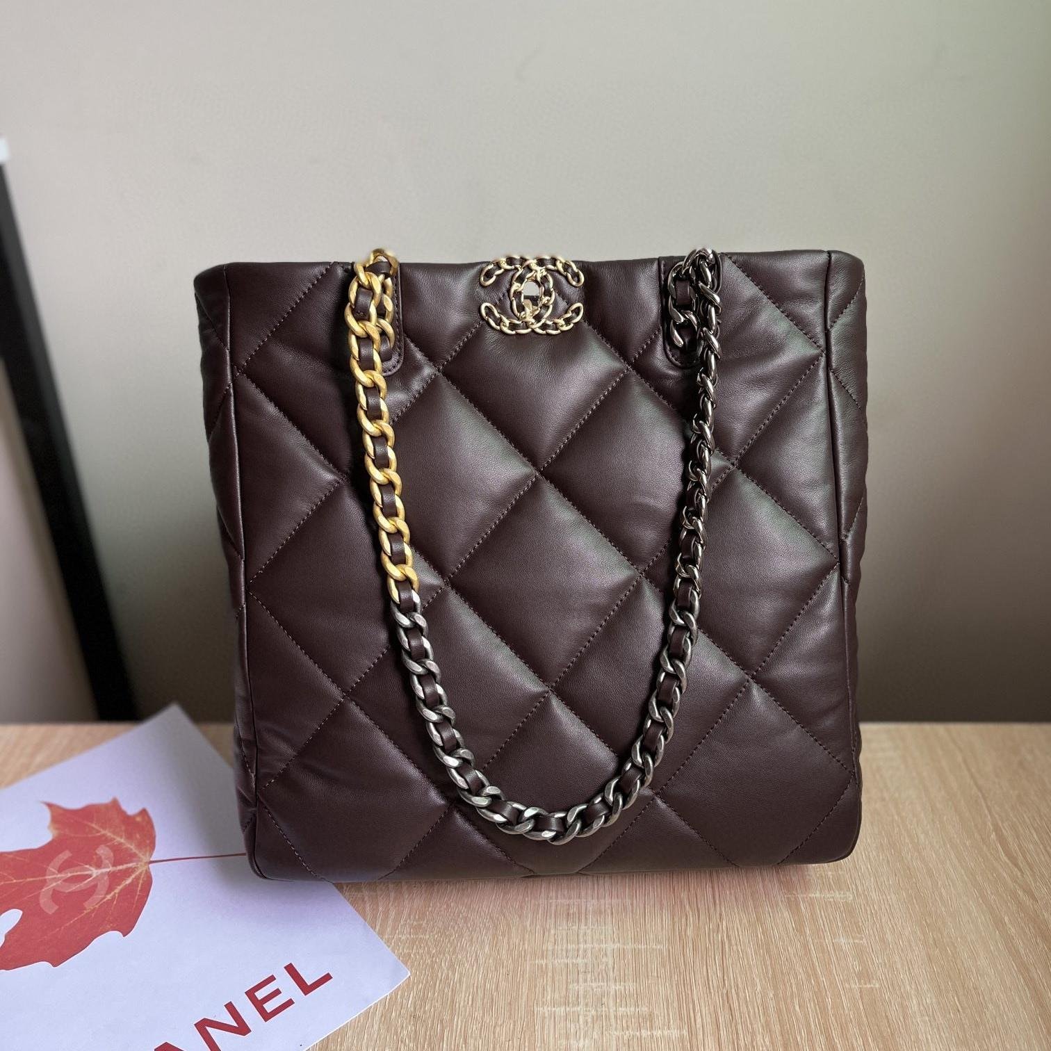 2223 Fall/Winter Collection Dark Coffee Lambskin 37CM