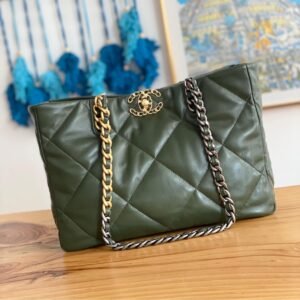 22B Collection Forest Green Lambskin 38CM