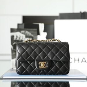 Classic Flap Lambskin Shoulder Bag in Black with Gold Hardware, 20cm Chip-Embedded Premium Upgrade