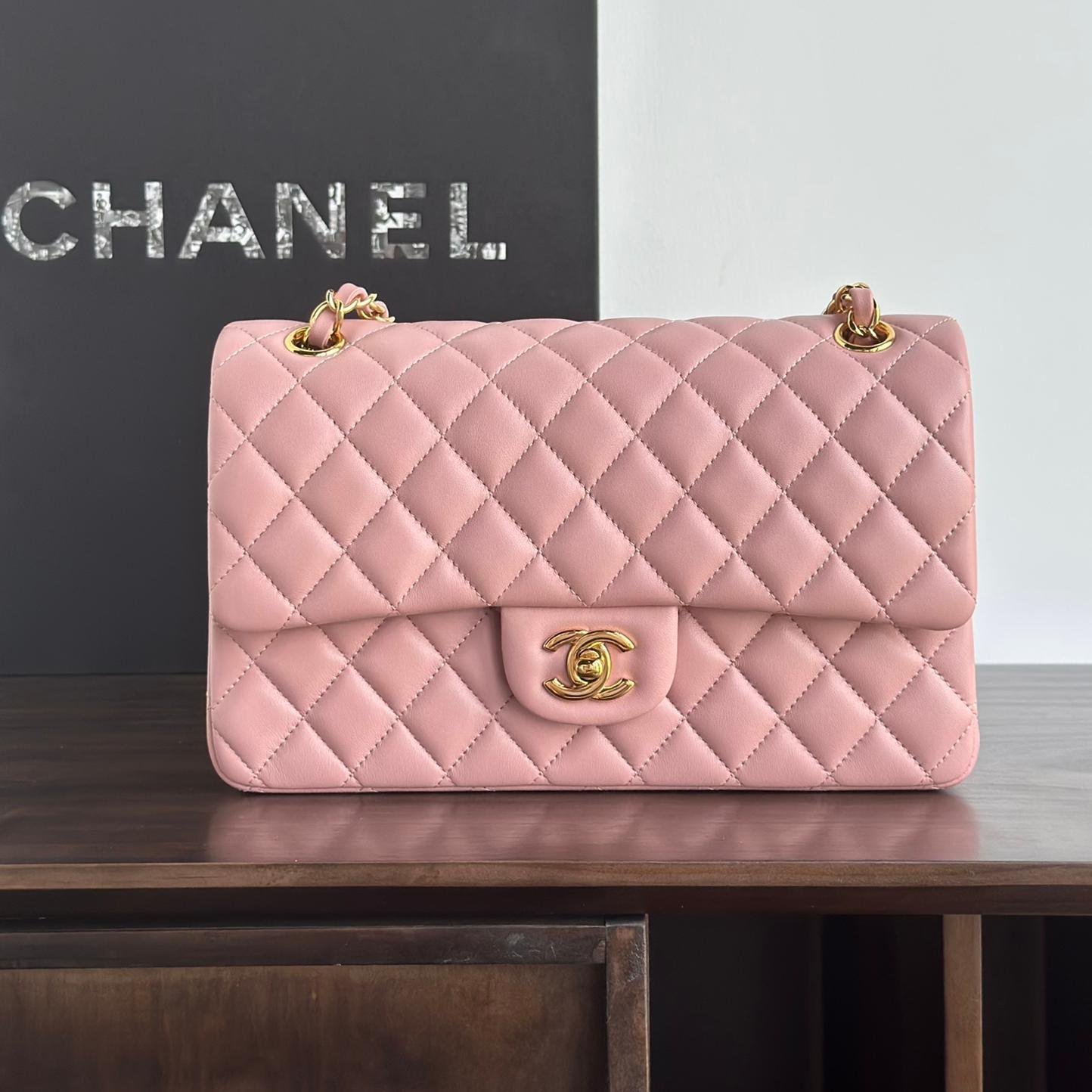 Classic Flap Lambskin Shoulder Bag in Pink with Gold Hardware, 25cm Grain-Textured Calfskin Upgrade