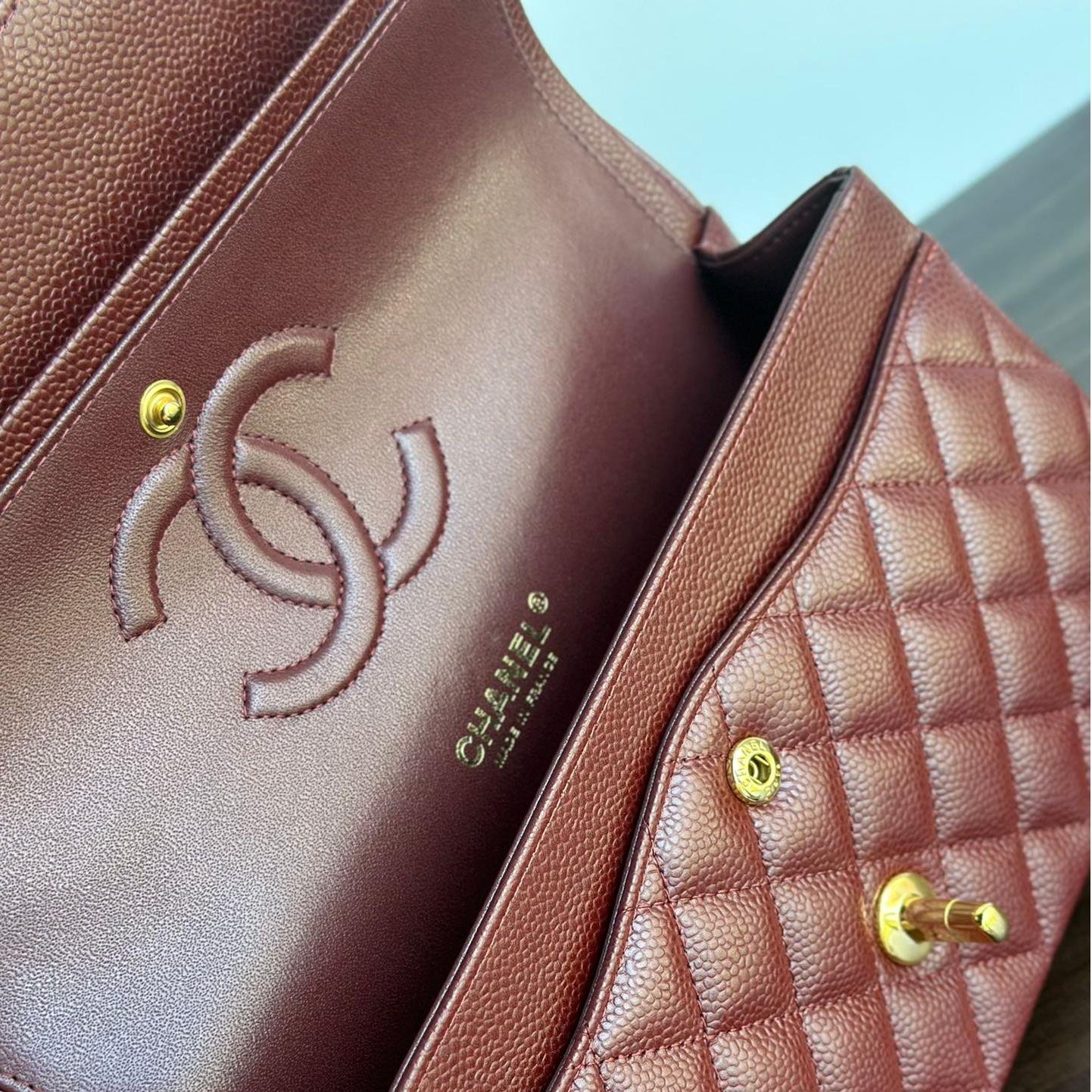Upgraded Classic Flap Bag 25CM in Burgundy Caviar Calfskin Exterior & Lambskin Interior with Gold Hardware - 图片 6
