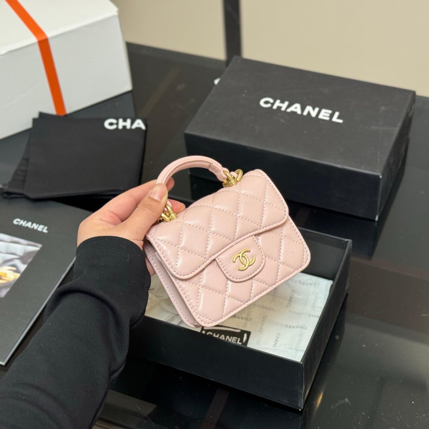Mini Quilted Top Handle Bag in Blush Pink - 图片 2