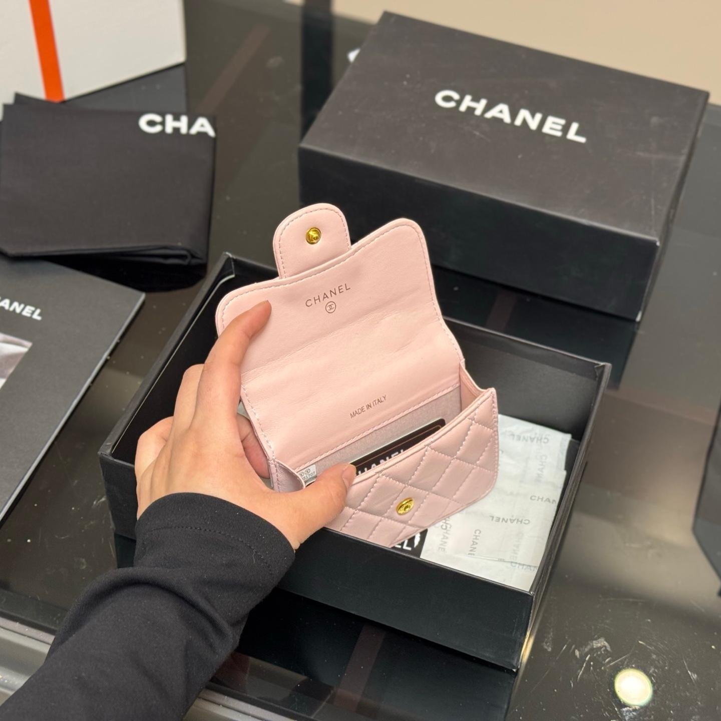 Mini Quilted Top Handle Bag in Blush Pink - 图片 4