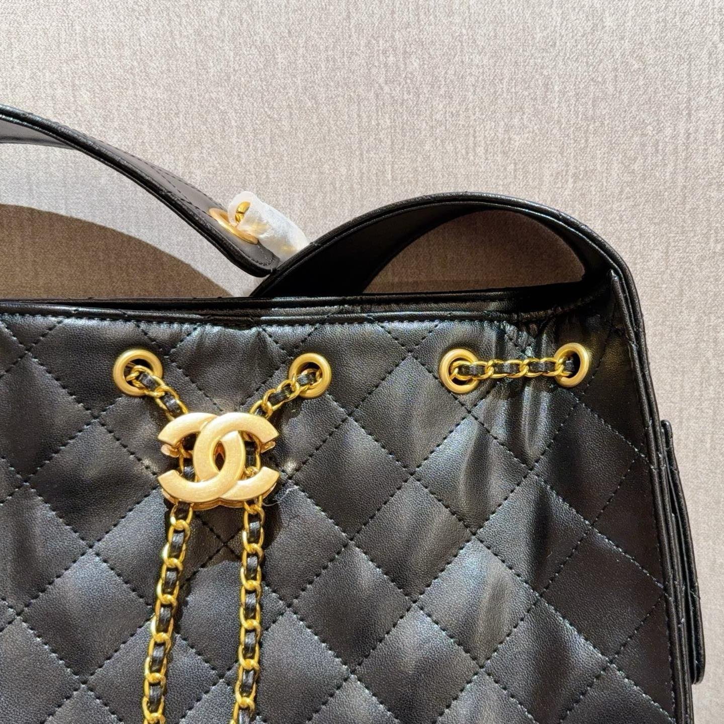 Black Drawstring Leather Hobo Bag – Modern Bucket Silhouette 30CM - 图片 8
