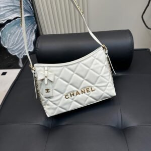 Waxed Calfskin Hobo Shoulder Bag – 28cm Quilted Finish