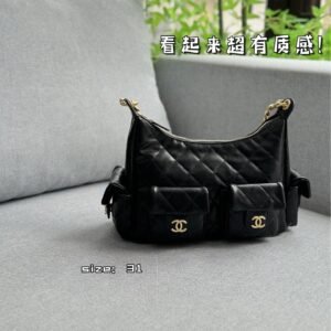 Lambskin Pocket Hobo Bag – Vintage Chain Shoulder Style in 31cm