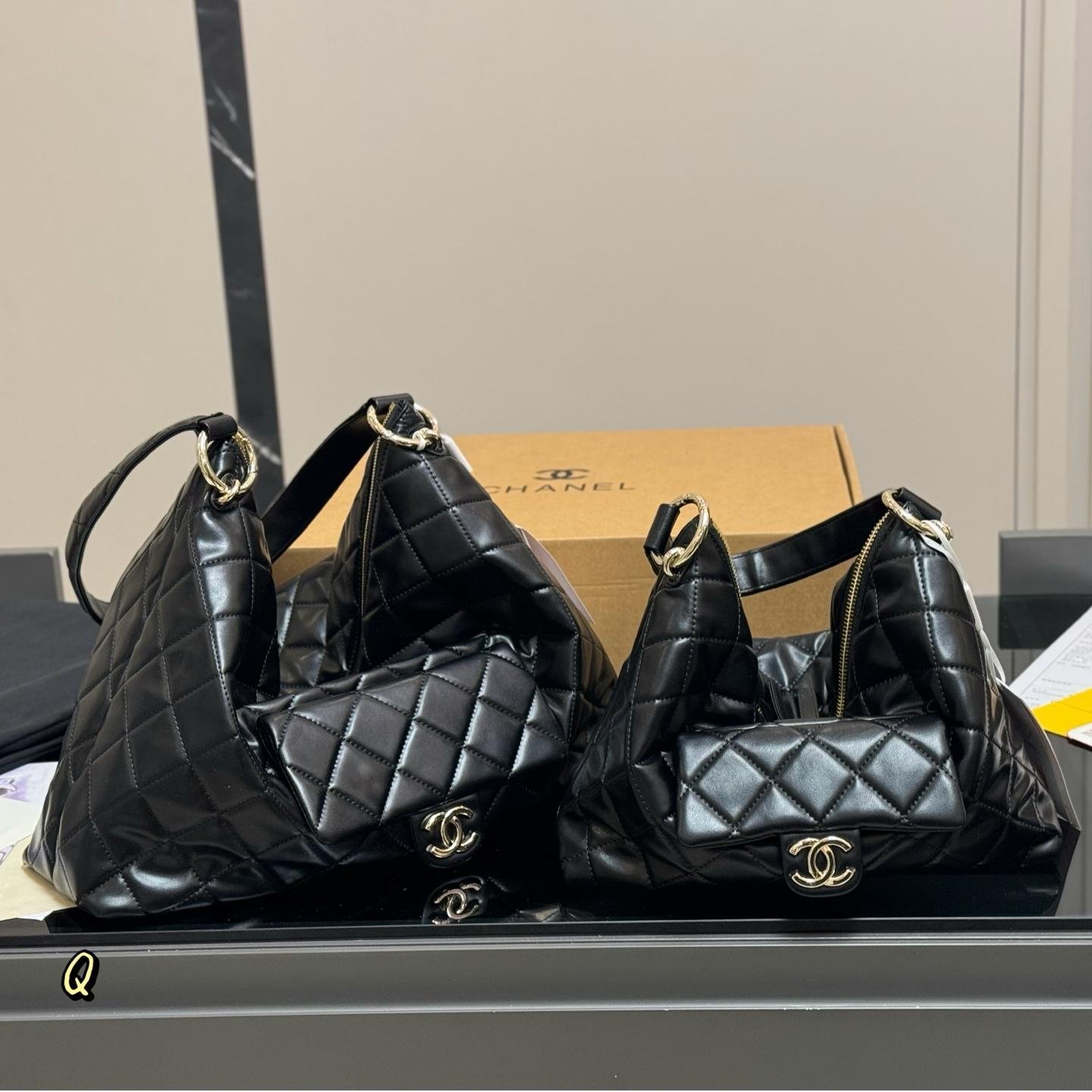 Soft Quilted Leather Hobo Bag – Artisanal Touch with Slouchy Elegance 38CM/30CM - 图片 9