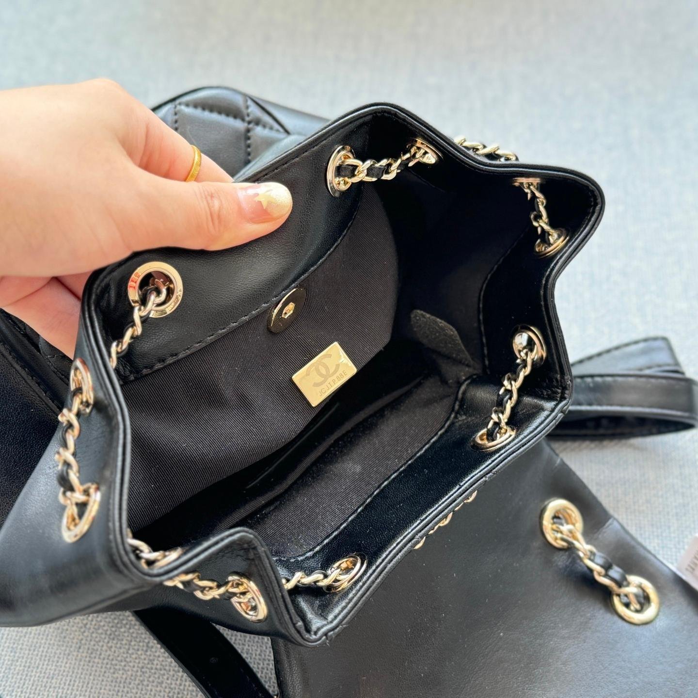 Mini Lambskin Duma Backpack – Chanel-Inspired Luxury in 18cm - 图片 8