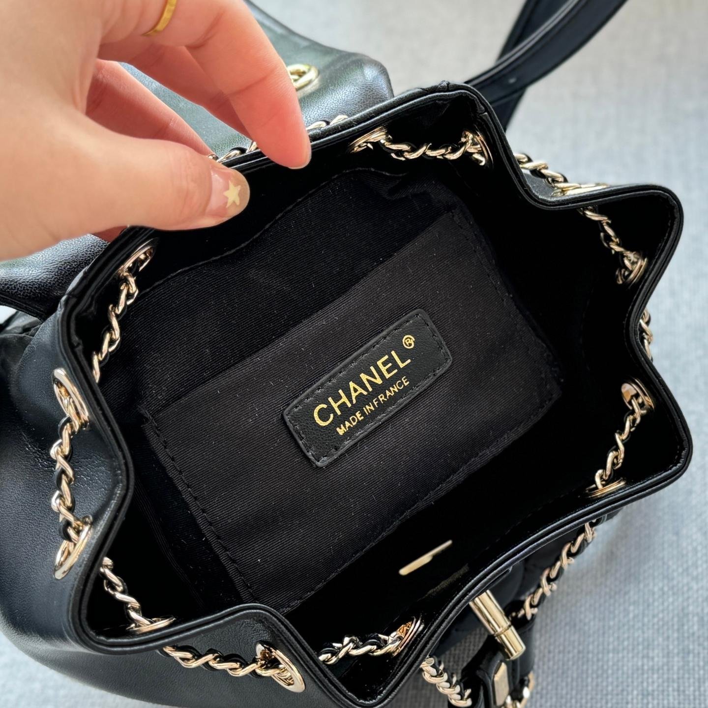 Mini Lambskin Duma Backpack – Chanel-Inspired Luxury in 18cm - 图片 9