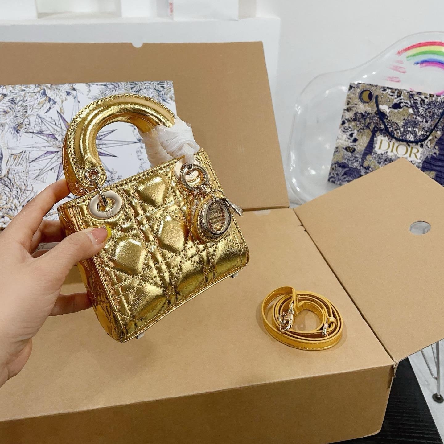 Dior Lady Mini Metallic Leather Bag – Gold & Silver Micro Tote with Charm Details - 图片 2