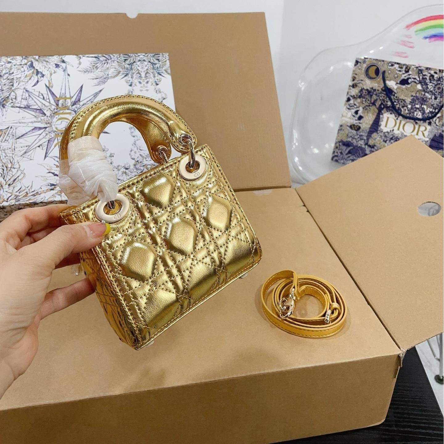 Dior Lady Mini Metallic Leather Bag – Gold & Silver Micro Tote with Charm Details - 图片 5
