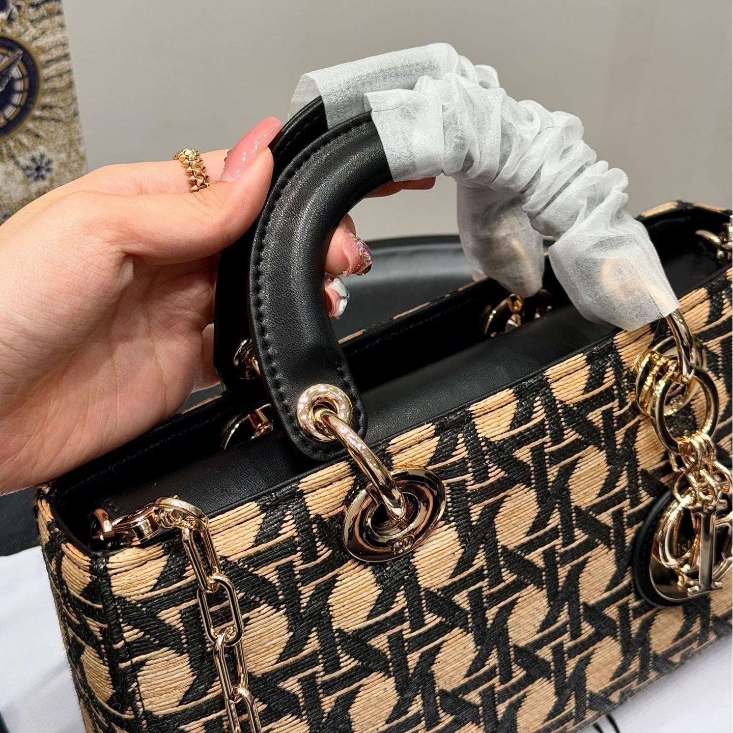Rectangular Jacquard Lady-Inspired Handbag – Cannage Canvas Top Handle Bag 25CM - 图片 8