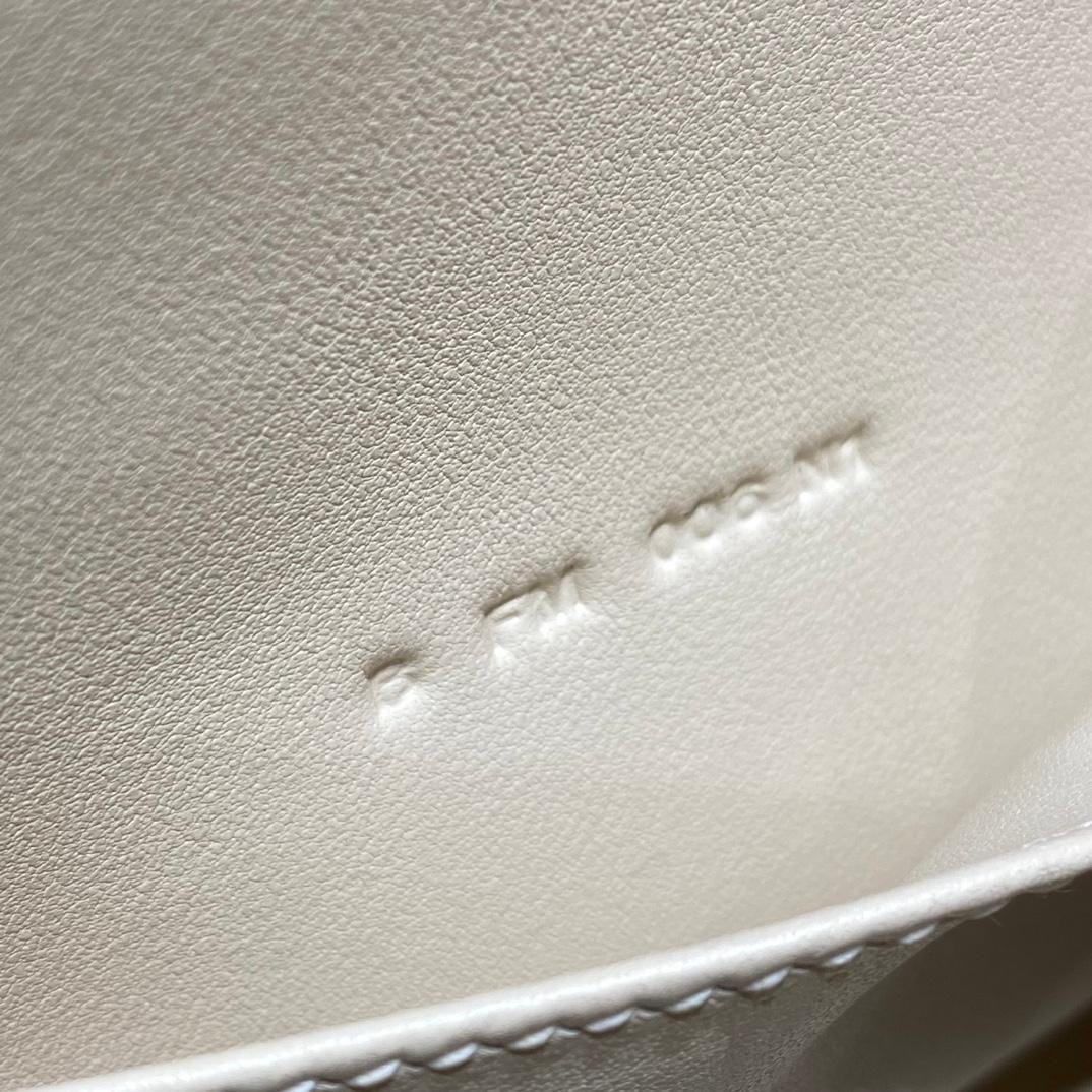 Mini Bolide Bowling Milkshake White Evercolor Leather Gold Hardware - 图片 7