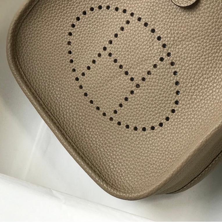 Evelyne Trench Grey Togo Leather Gold Hardware 18CM - 图片 5