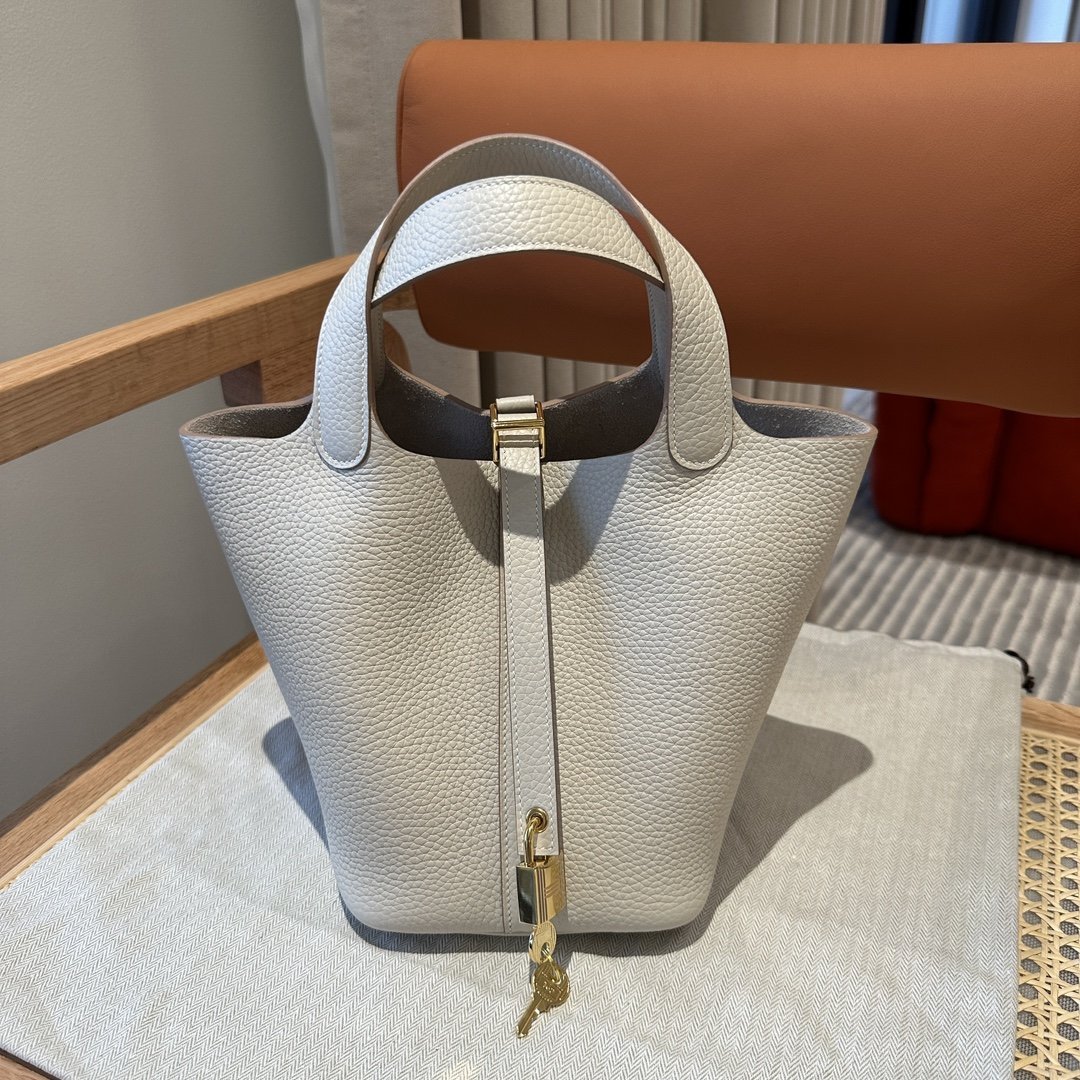 otin Lock Milk White Gold Hardware Leather 18CM