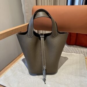 Picotin Lock Etoupe Silver Hardware Leather 18CM