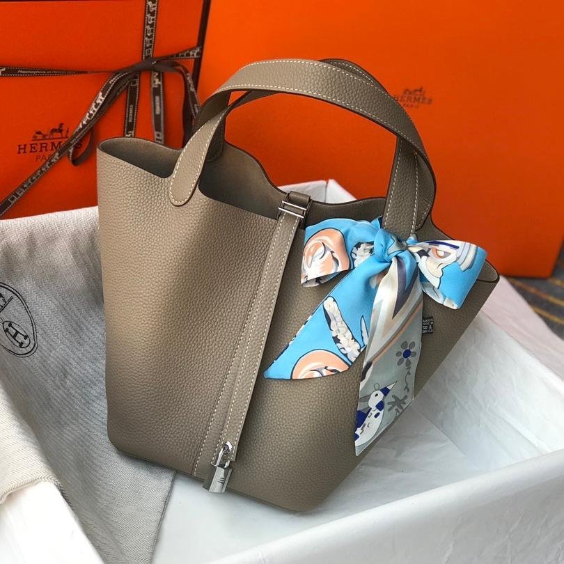 Picotin Lock Light Grey Silver Hardware Clémence Leather 18CM/22CM