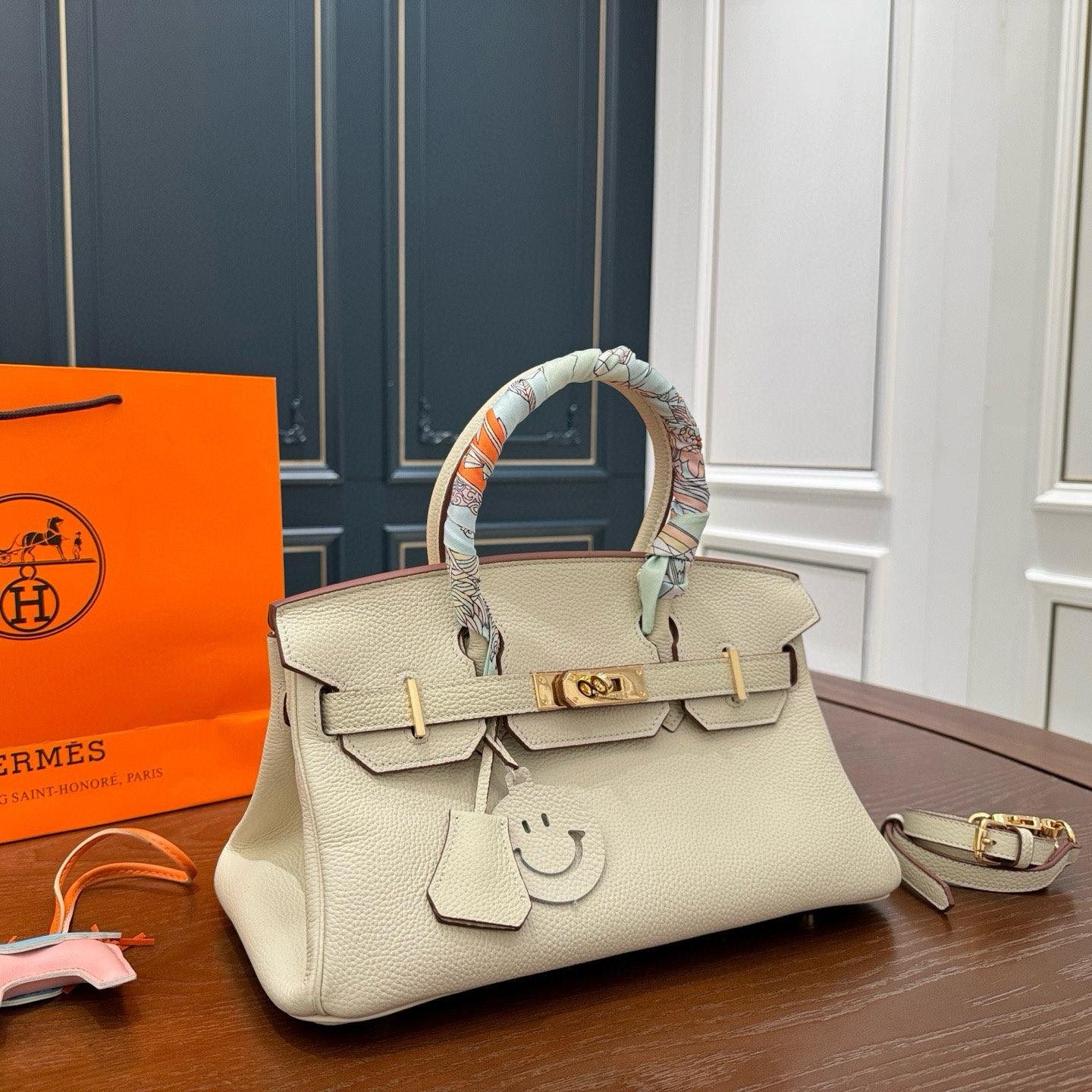Hermès Birkin 30 in Cream Togo Leather with Gold Hardware - 图片 4