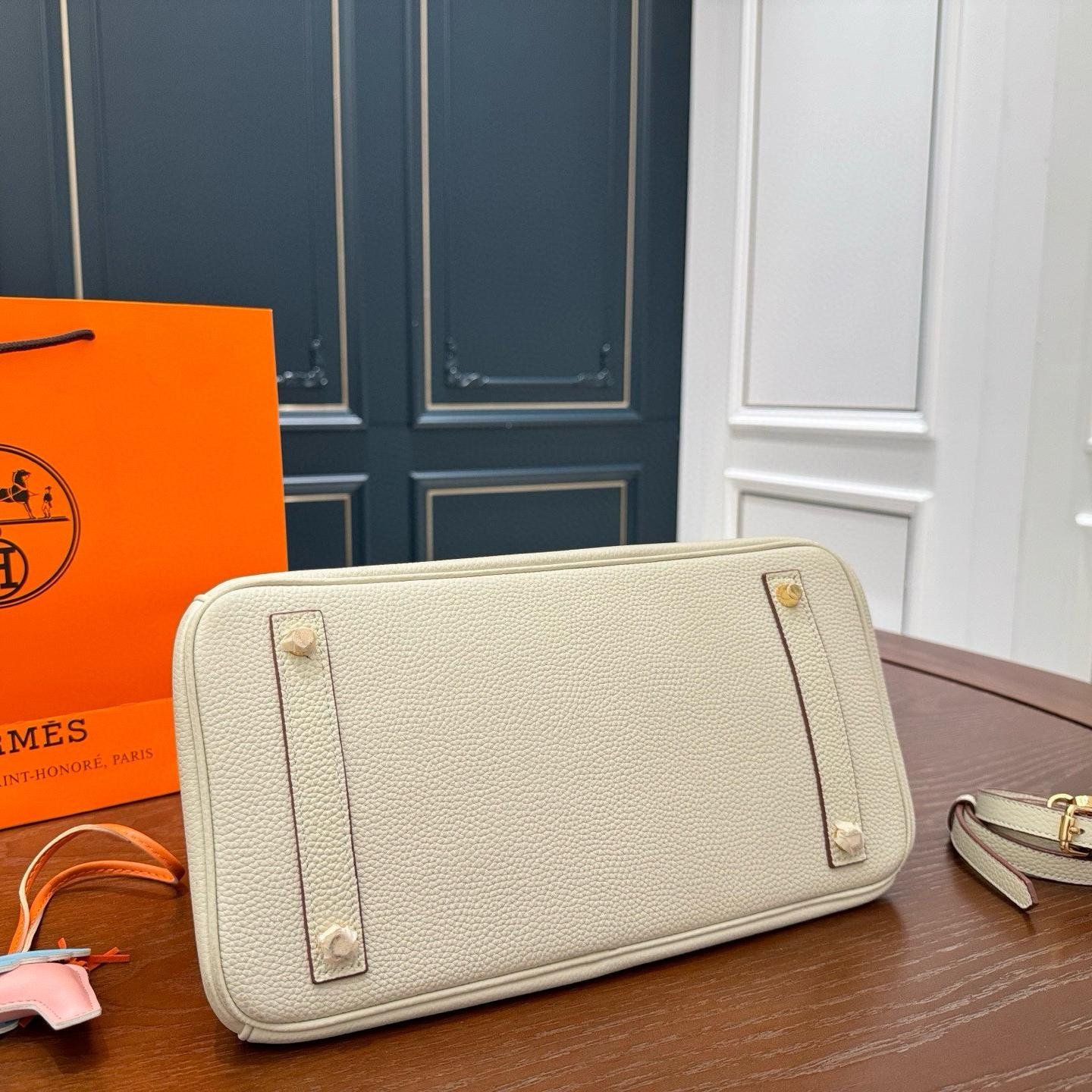 Hermès Birkin 30 in Cream Togo Leather with Gold Hardware - 图片 9