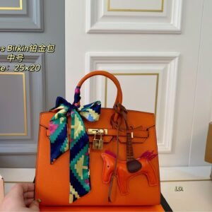Birkin 25 Orange Epsom Leather Bag with Rose Gold – Structured Elegance in a Bold Hue