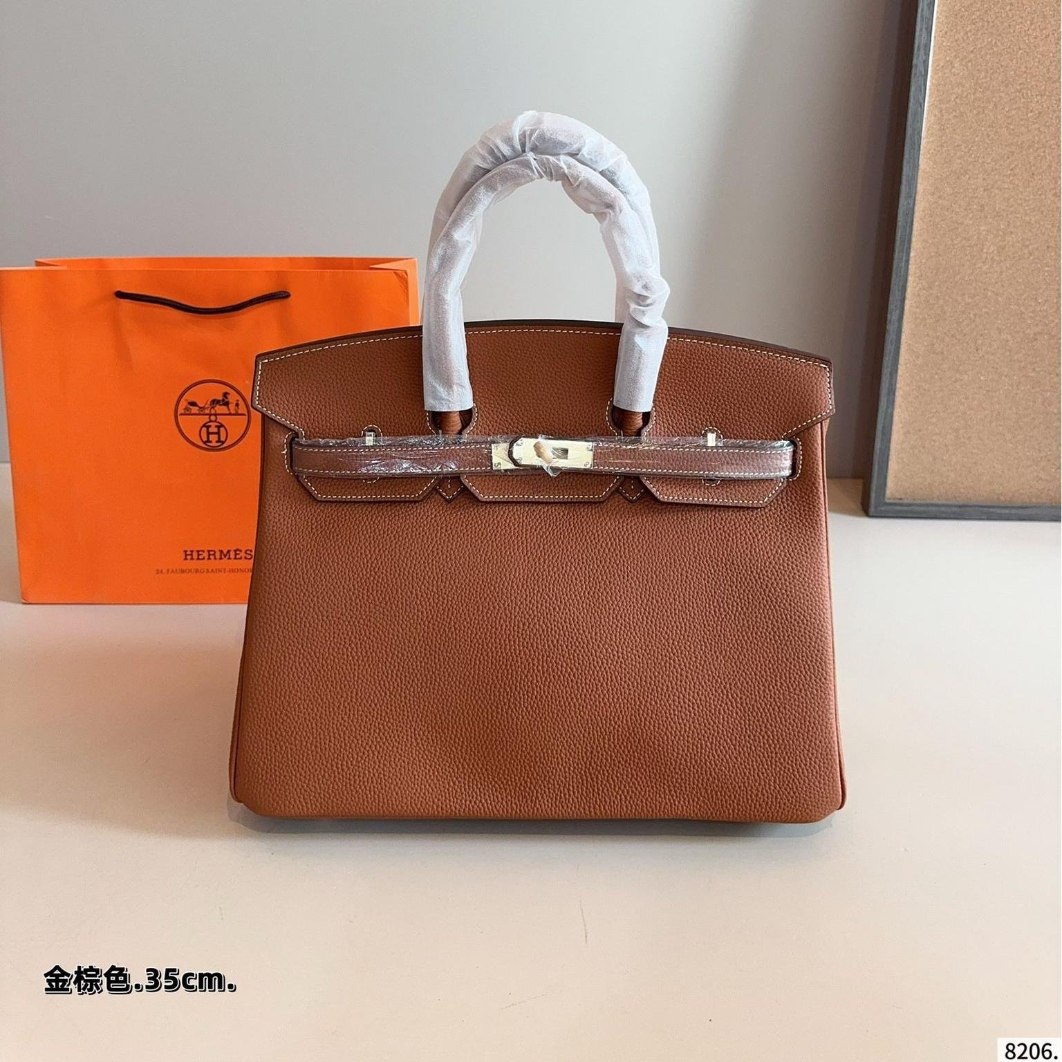 Hermès Birkin 35 Gold Togo Leather Handbag with Gold Hardware - 图片 4