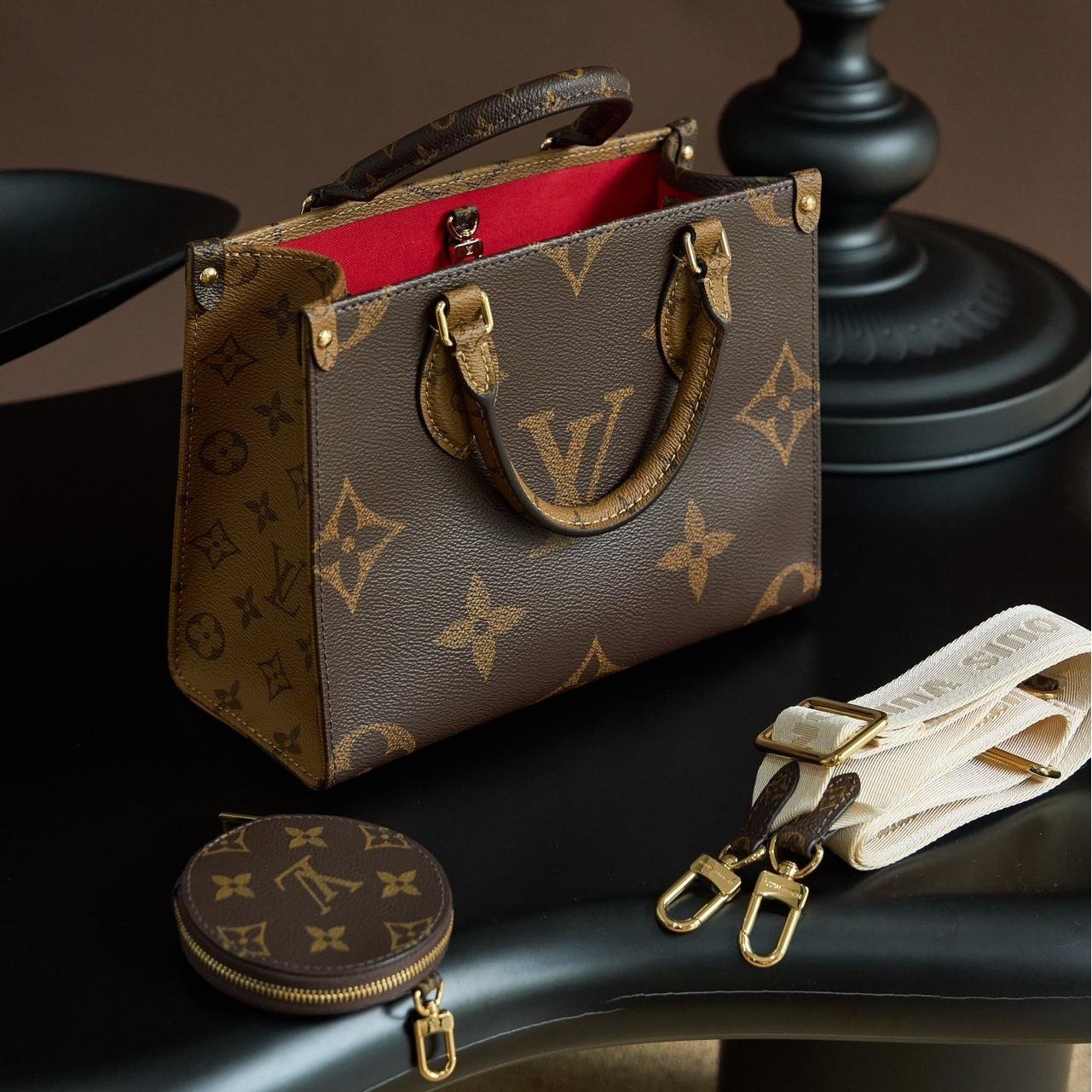 OnTheGo BB Coated Canvas Tote in Khaki, 25cm with Factory-Matched Leather and Hardware - 图片 3