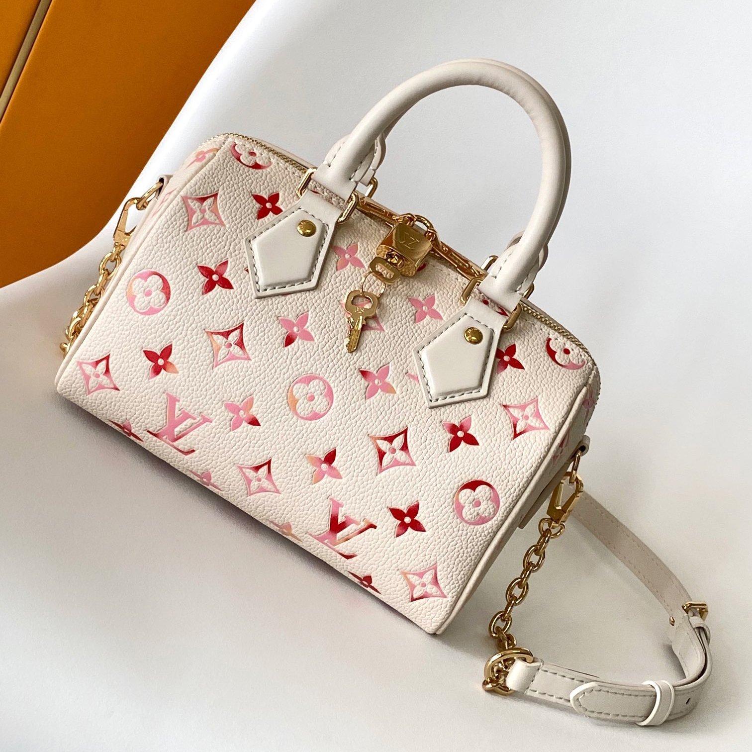 Speedy White Grained Leather 20CM