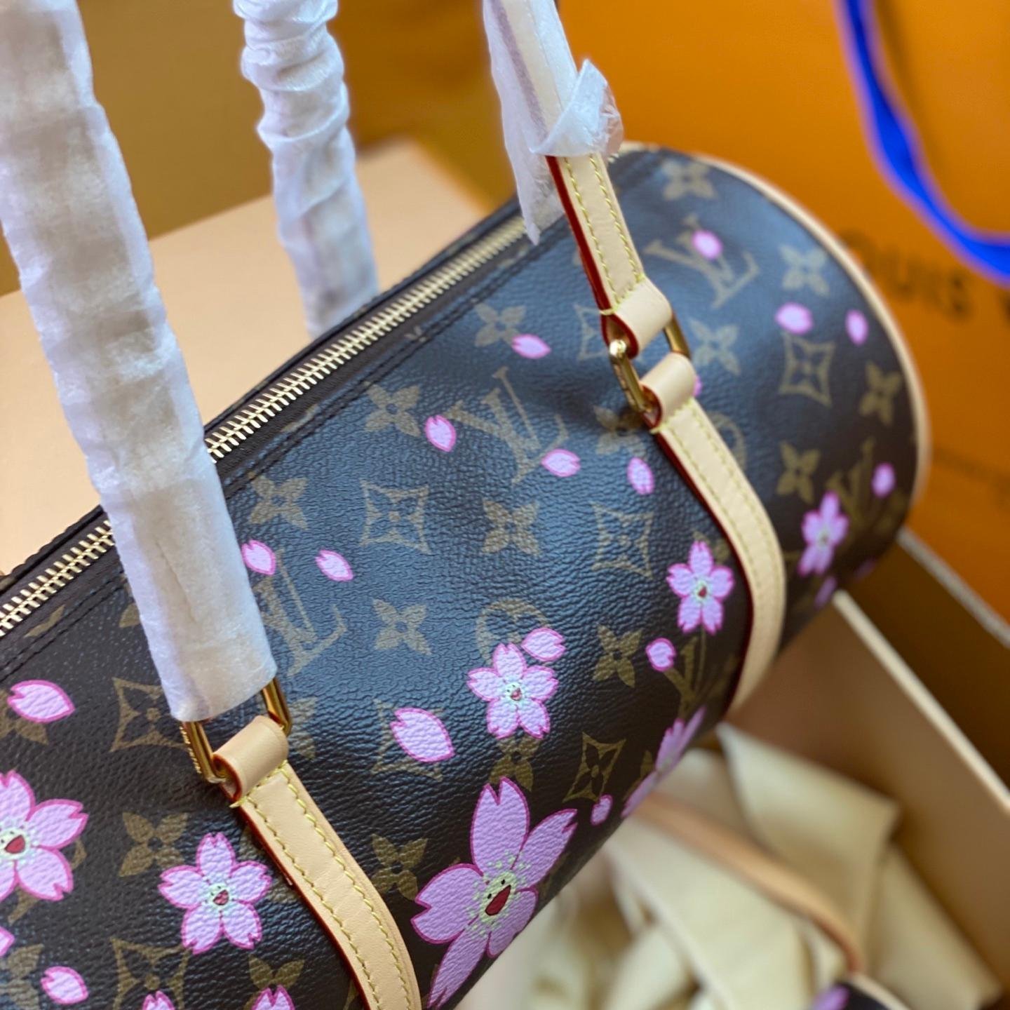 Cherry Blossom Monogram Papillon Bag – Iconic Silhouette with Artistic Bloom - 图片 4