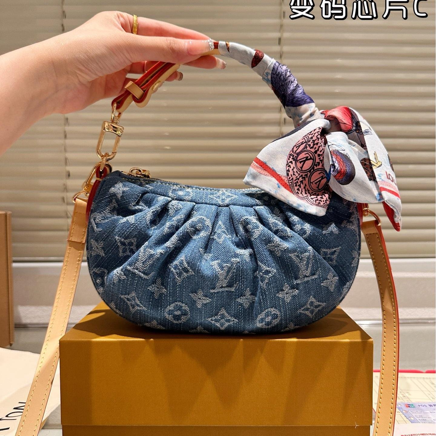 Louis Vuitton Pochette Valley Denim Shoulder Bag 21CM
