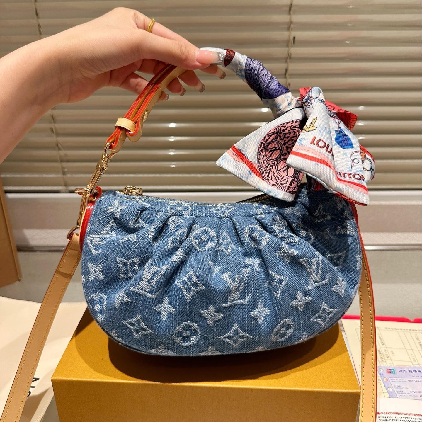 Louis Vuitton Pochette Valley Denim Shoulder Bag 21CM - 图片 2