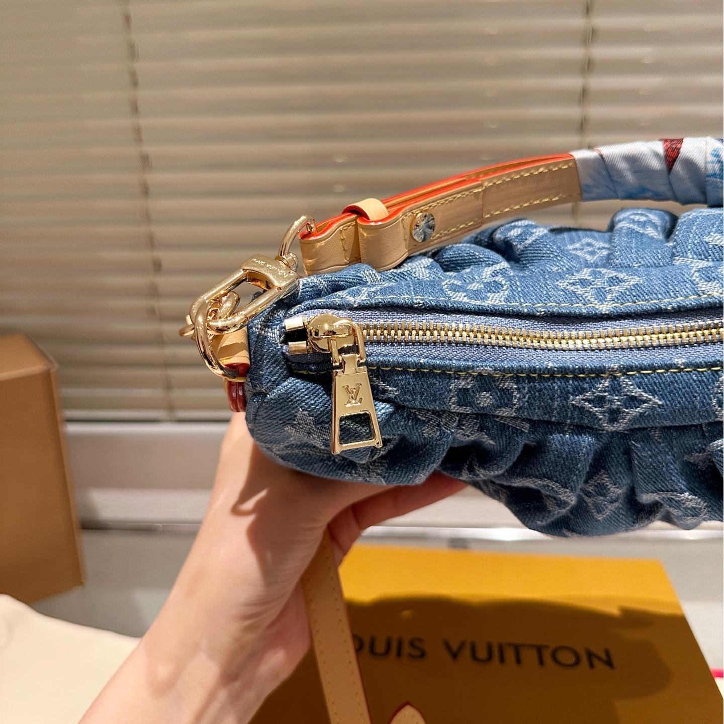 Louis Vuitton Pochette Valley Denim Shoulder Bag 21CM - 图片 8