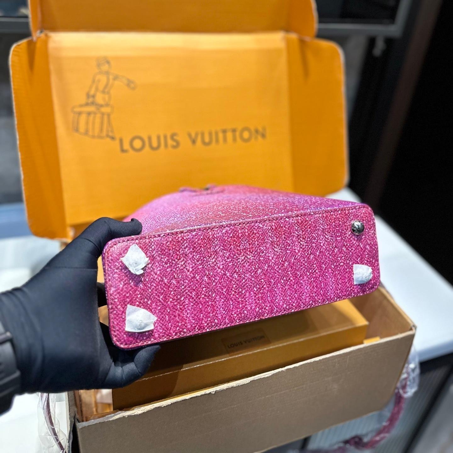 Luxury Pink Glitter LV Capucines Bag with Top Handle – Elegant Shoulder Bag 20CM/27CM - 图片 6
