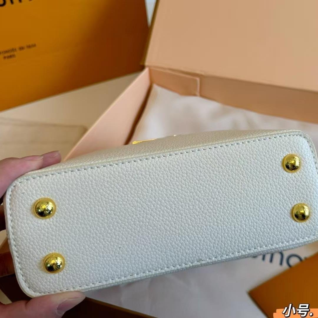 Luxury LV Capucines Mini Handbag with Python Handle & Chain Detail 20CM - 图片 7