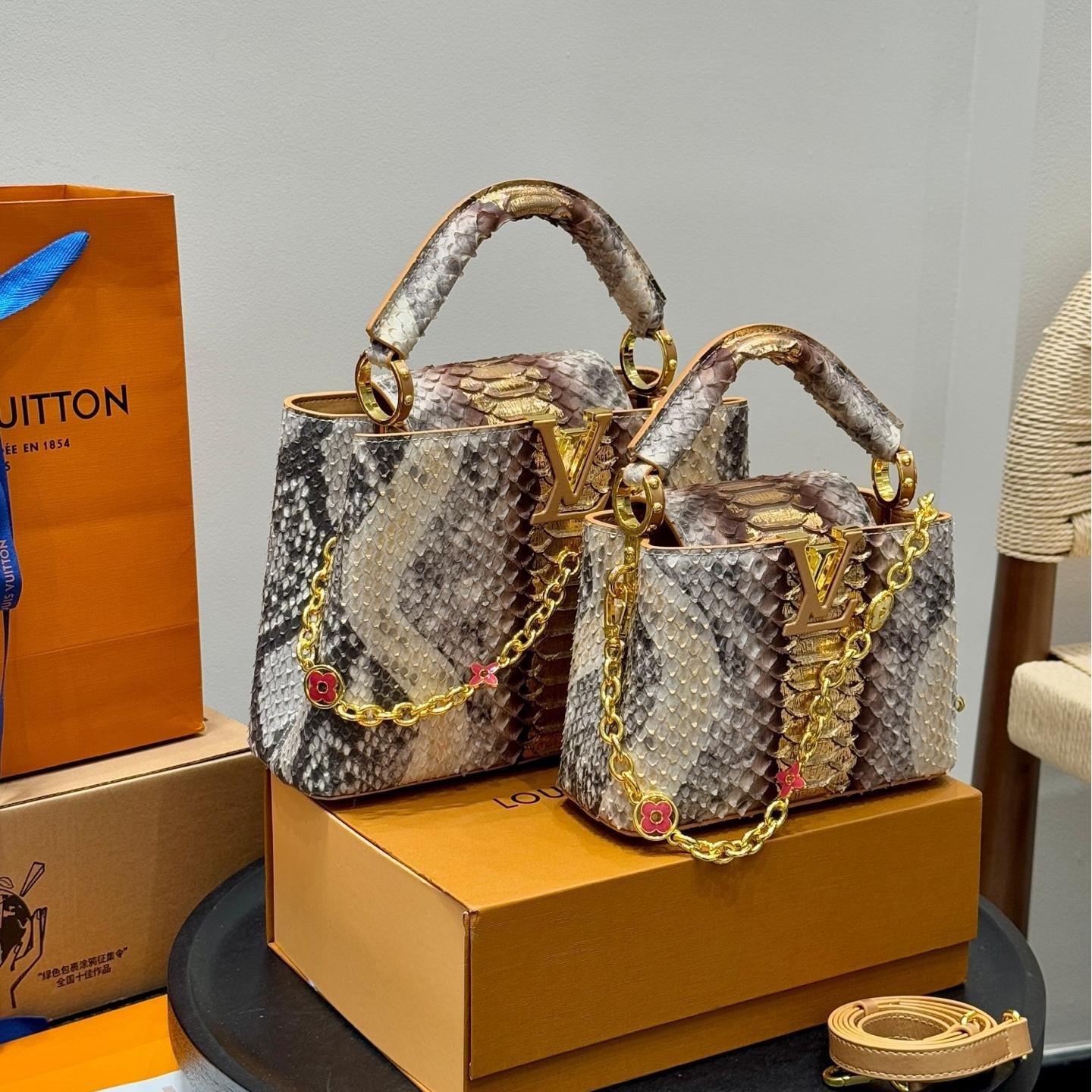 Luxury Python Leather Tote Bag with Gold LV Logo Hardware 20CM/28CM