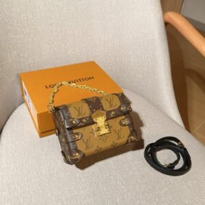 Essential Monogram Mini Trunk Bag – Luxury LV Box Purse with Chain 17CM