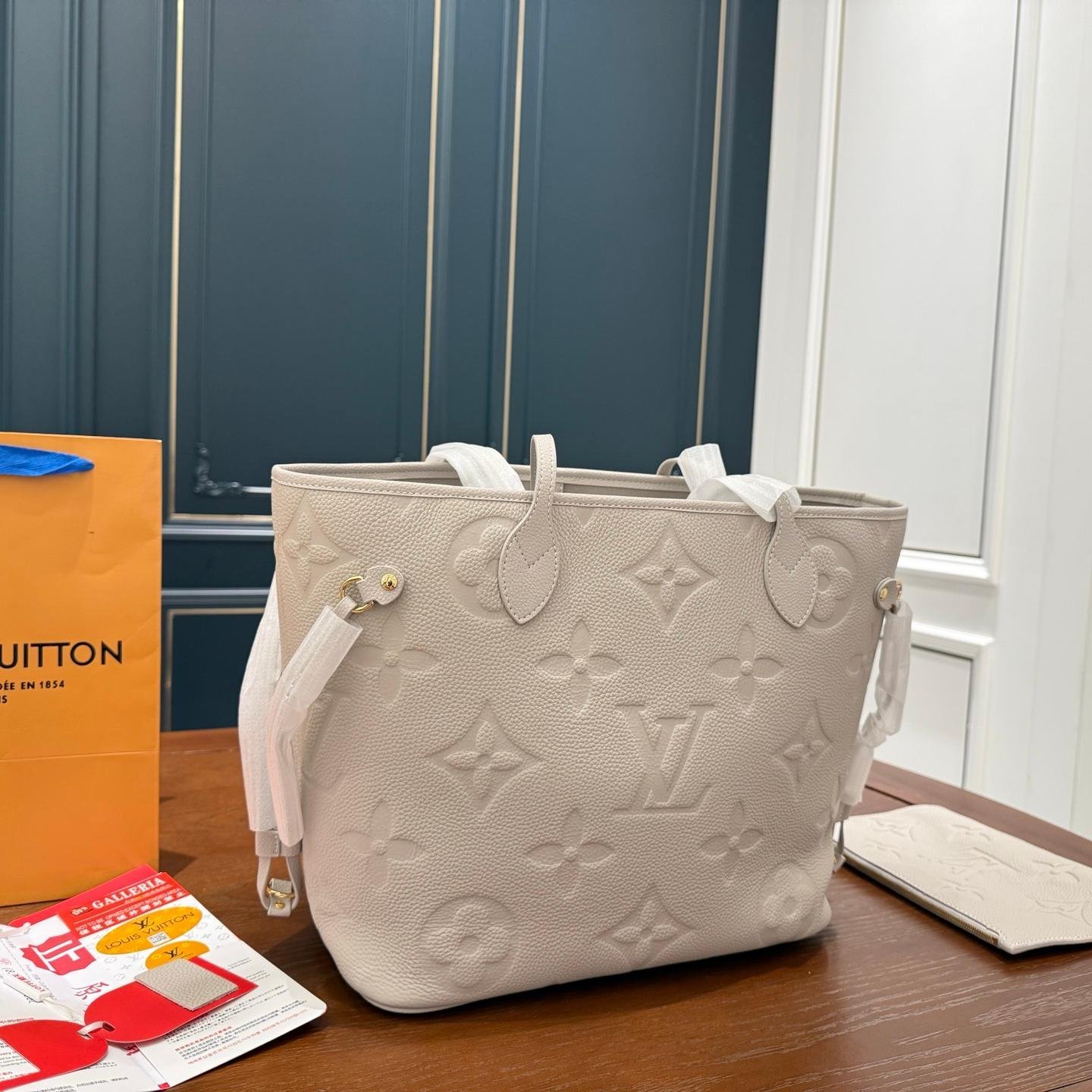 Classic Neverfull Large Leather Tote Bag with Pouch – 32cm - 图片 3