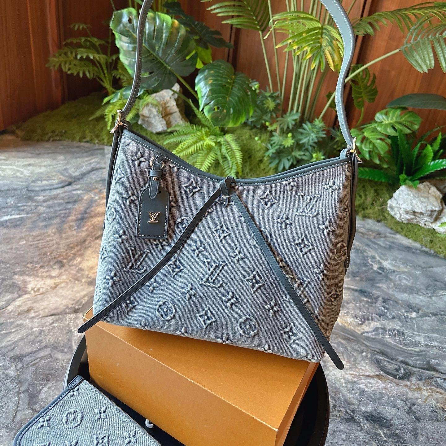 Louis Vuitton CarryAll Tote in Gray Denim Monogram with Wide Strap – 30cm - 图片 8