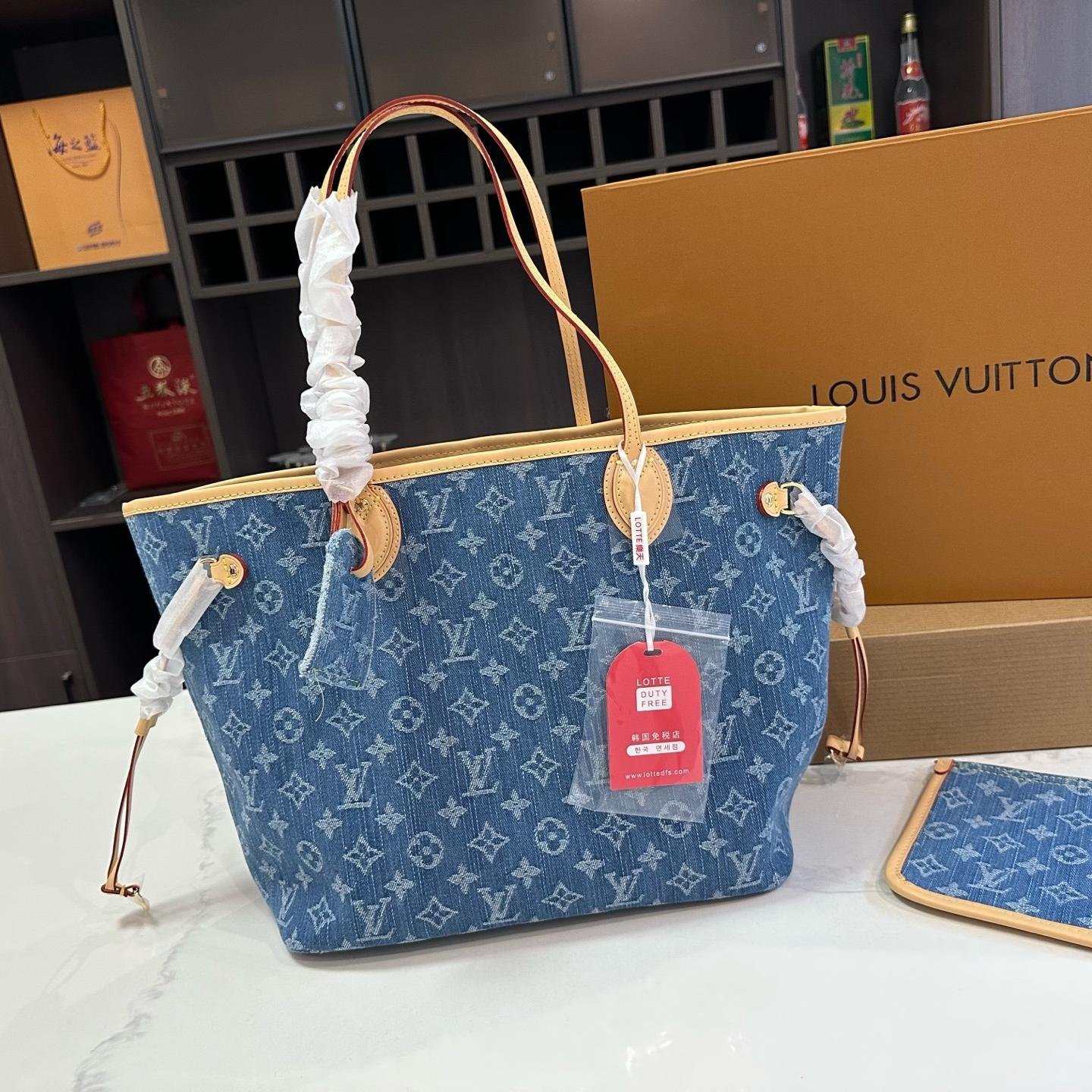 Medium Denim Monogram Neverfull Tote – 32cm Classic Everyday Bag - 图片 3