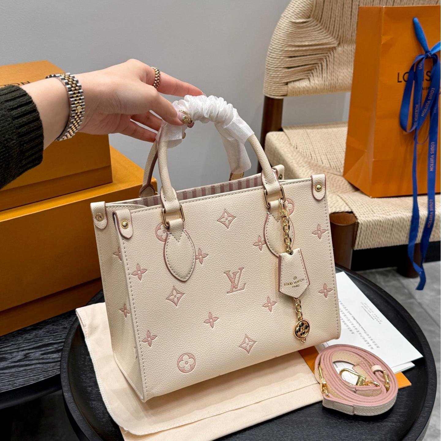 Mini Onthego Tote in Creamy Beige Monogram Empreinte Leather – 25CM Jungle Collection - 图片 2