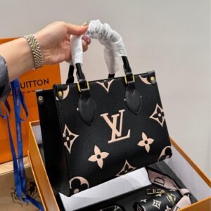 LV Onthego Jungle Tote Set – 25cm Black Embossed Monogram with Card Holder & Key Pouch