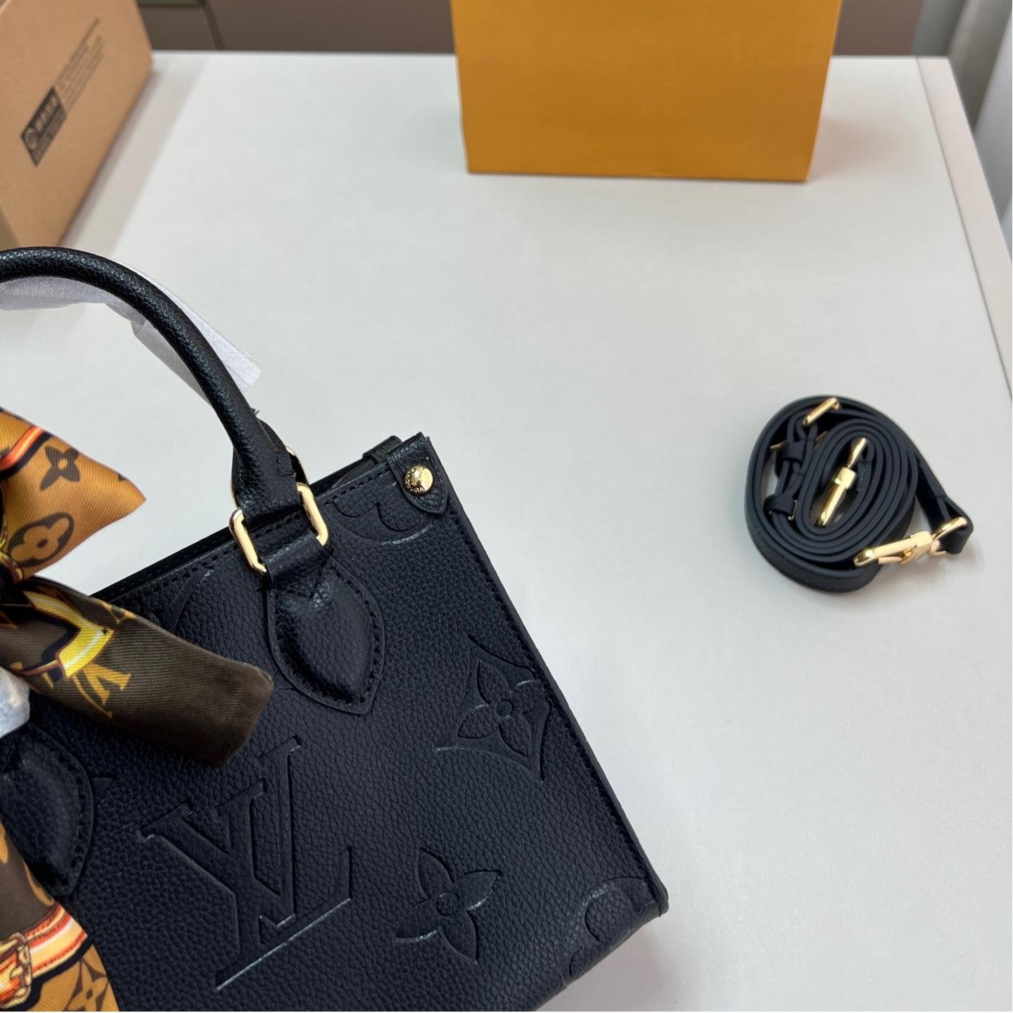 Mini Black Embossed LV Onthego Tote with Scarf – 18cm Elegant Edition - 图片 5