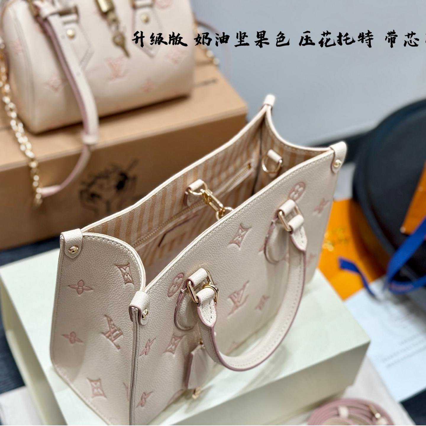 LV OnTheGo Mini Tote in Cream Hazelnut – 25cm Embossed Leather Bag with NFC - 图片 9