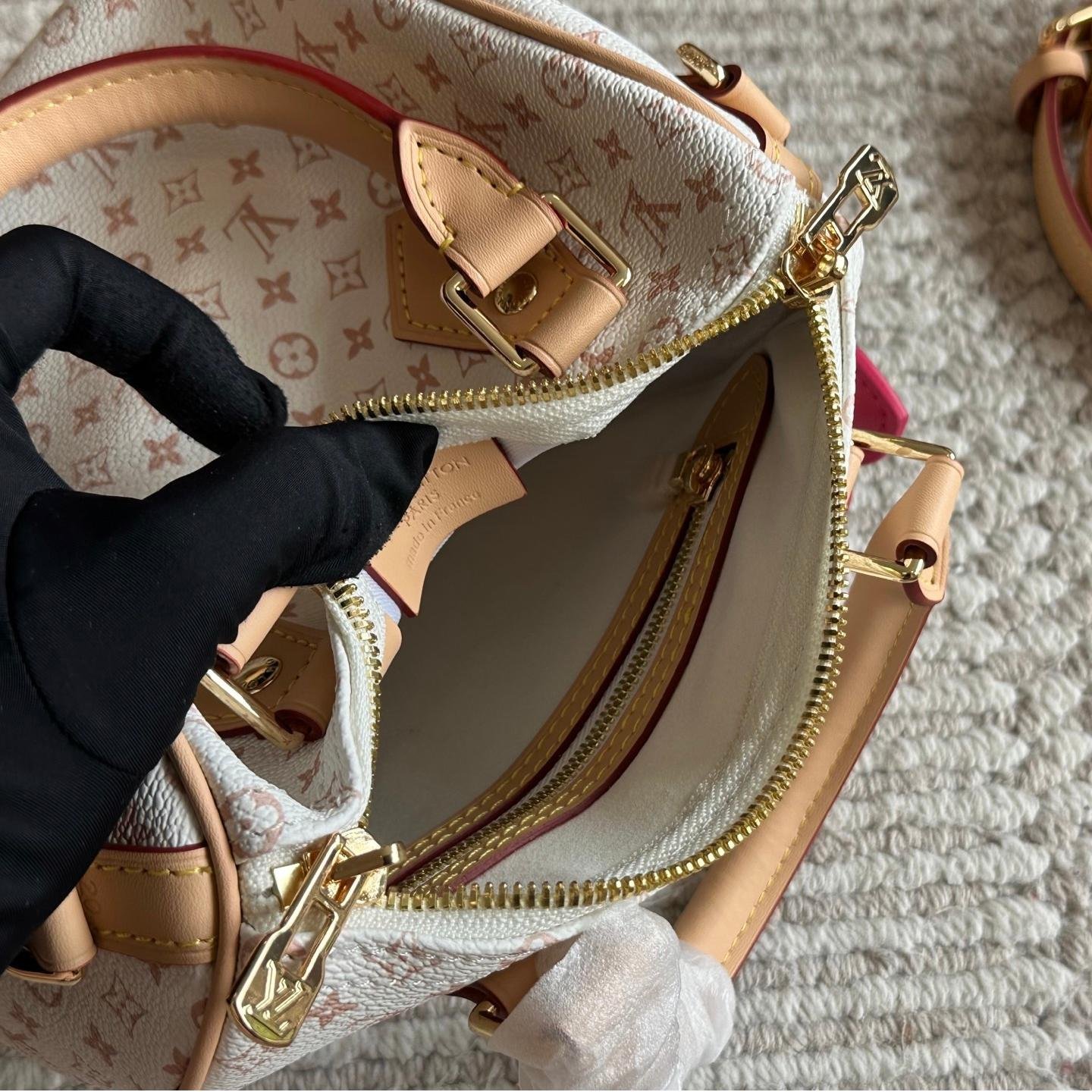 LV Speedy 20 Top Handle Bag in Pink Monogram Canvas – Youthful Icon 20CM - 图片 9