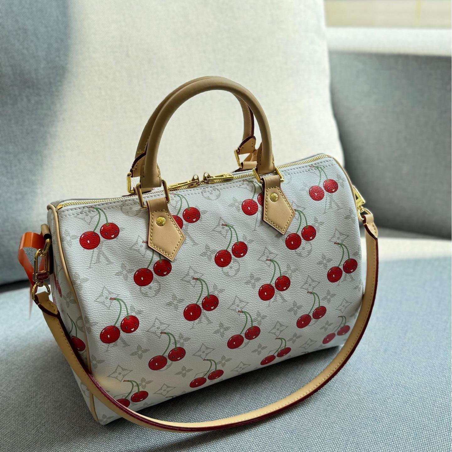 LV x Takashi Murakami Cherry White Speedy Soft 30 Bag – Limited Edition Monogram 30CM - 图片 2