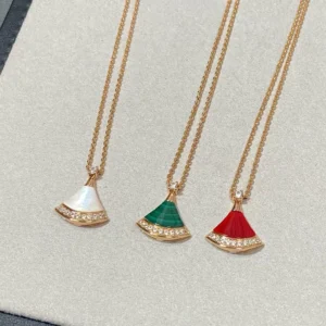 Bvlgari Replica Necklace, Divas' Dream Pendant – White