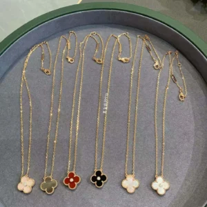 Van Cleef & Arpels Alhambra Necklace, Rose Gold Replica – 1. Pink & Diamond